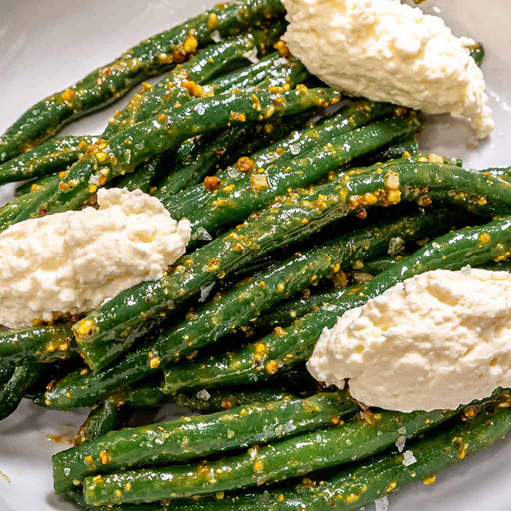 Green Beans with Pistachio Aillade