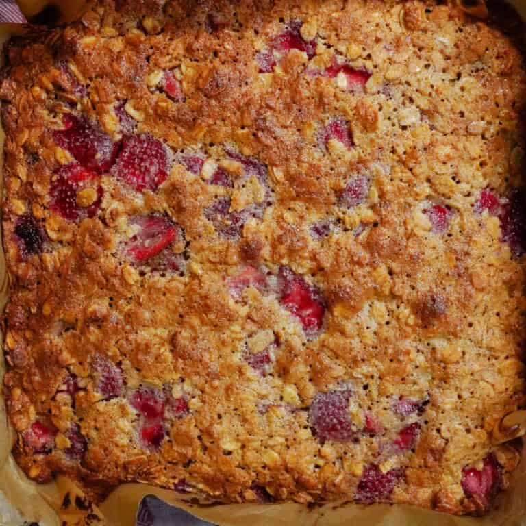Whole Grain Strawberry Shrub Breakfast Bars